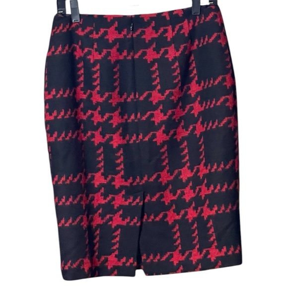 💥SALE💥TALBOTS Red Black Houndstooth Tweed Wool Blend Skirt SZ 8 - Picture 3 of 7